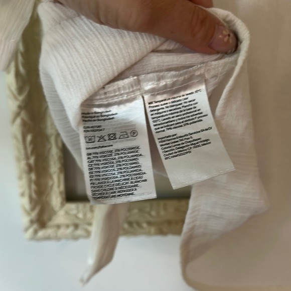 H&M | Off-White Button-Down Crop Front Tie Short Sleeve Shirt - Picture 8 of 10